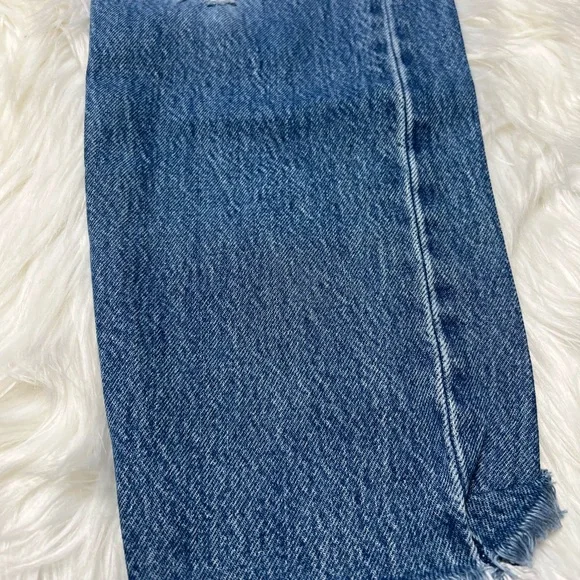 Vintage Levi’s with Capital Letter E women’s wedgie Distressed Jeans size 28 - Picture 3 of 13